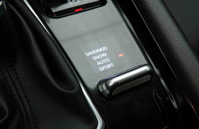 JEEP_JEEP_COMPASS_2653730_16.jpg
