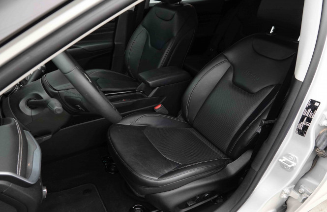 JEEP_JEEP_COMPASS_2653732_6.jpg JEEP_JEEP_COMPASS_2653732_6.jpg