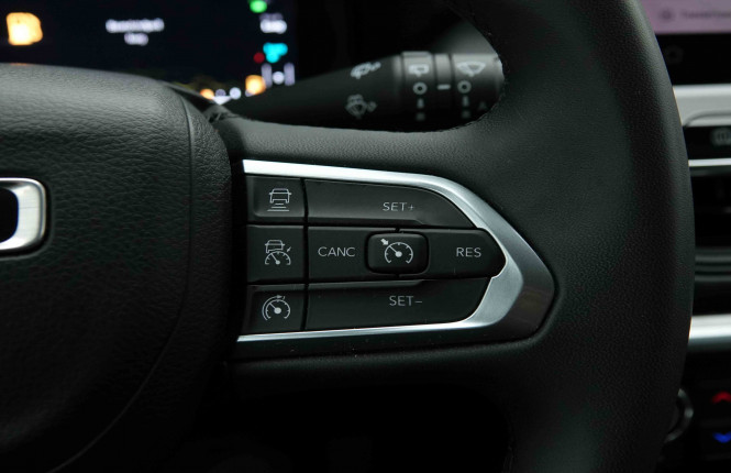 JEEP_JEEP_COMPASS_2653738_18.jpg