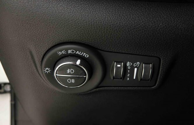 JEEP_JEEP_COMPASS_2654464_20.jpg JEEP_JEEP_COMPASS_2654464_20.jpg