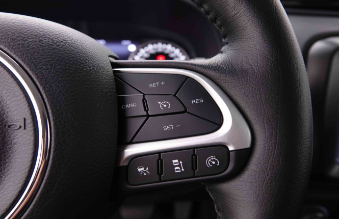 JEEP_JEEP_RENEGADE_2548920_20.jpg