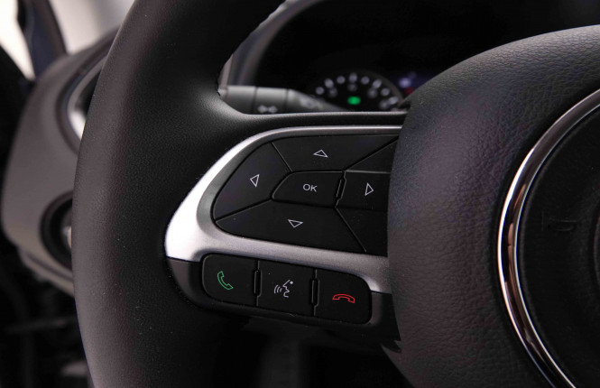 JEEP_JEEP_RENEGADE_2551124_16.jpg JEEP_JEEP_RENEGADE_2551124_16.jpg