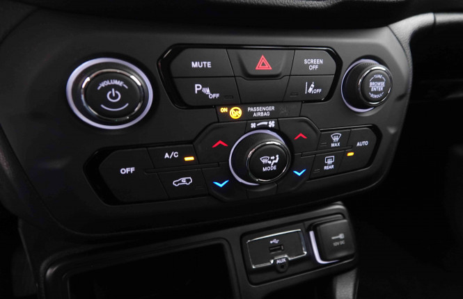 JEEP_JEEP_RENEGADE_2551125_12.jpg JEEP_JEEP_RENEGADE_2551125_12.jpg