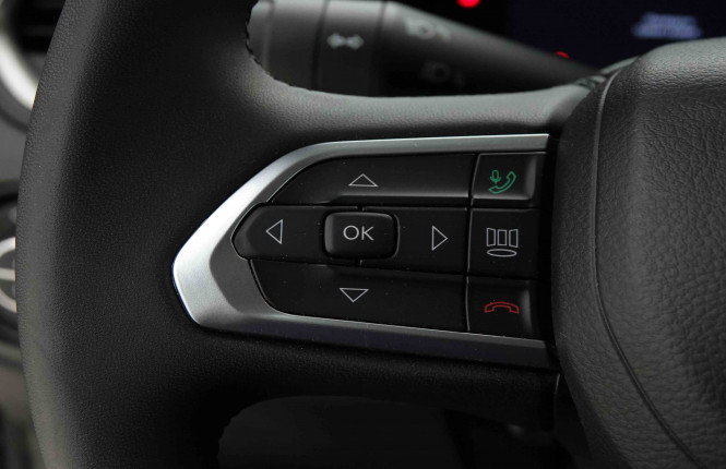 JEEP_JEEP_RENEGADE_2653618_17.jpg