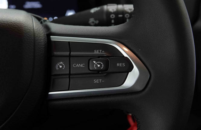 JEEP_JEEP_RENEGADE_2653618_18.jpg