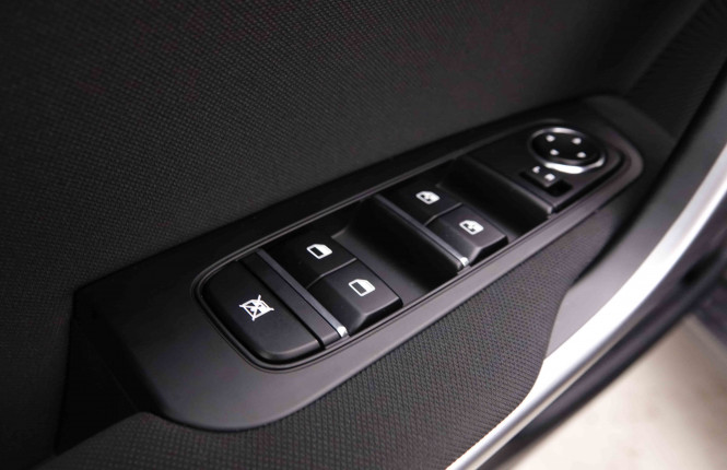 KIA_KIA_CEED SW_2551069_19.jpg KIA_KIA_CEED SW_2551069_19.jpg