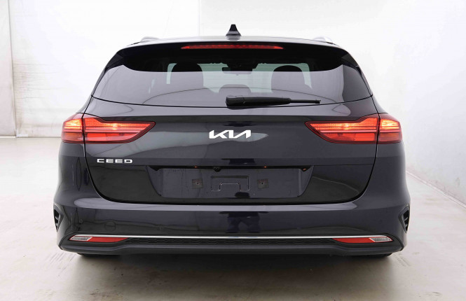 KIA_KIA_CEED SW_2655273_29.jpg KIA_KIA_CEED SW_2655273_29.jpg