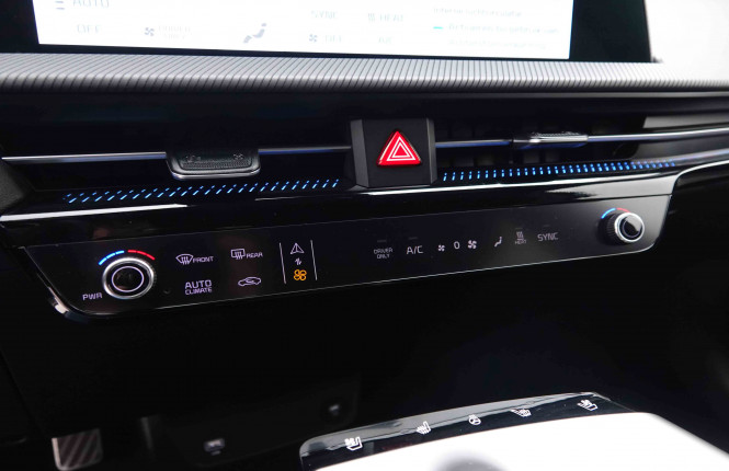 KIA_KIA_EV6_2551645_15.jpg KIA_KIA_EV6_2551645_15.jpg