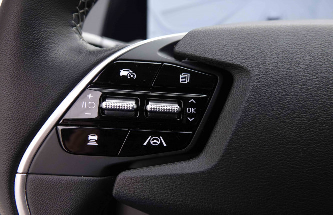 KIA_KIA_EV6_2551645_20.jpg KIA_KIA_EV6_2551645_20.jpg