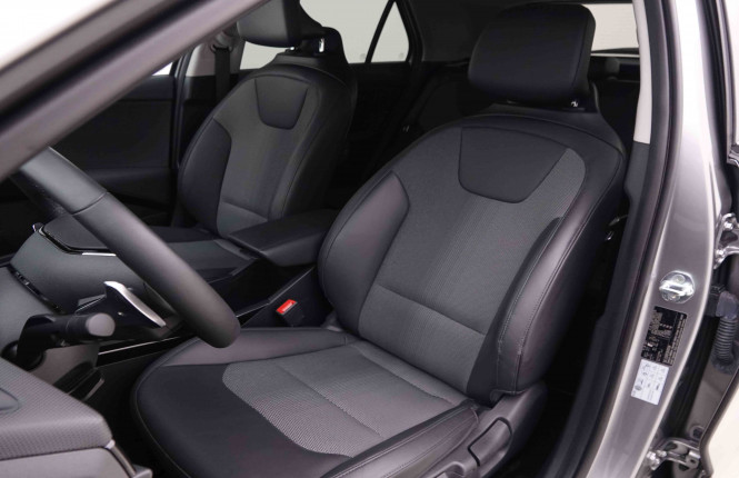 KIA_KIA_NIRO_2446396_6.jpg