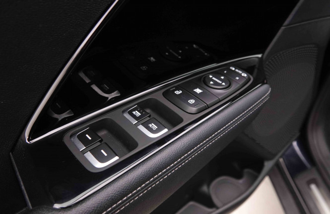 KIA_KIA_NIRO_2550755_20.jpg KIA_KIA_NIRO_2550755_20.jpg