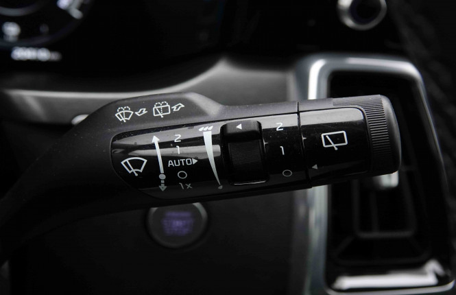 KIA_KIA_SORENTO_2652984_18.jpg