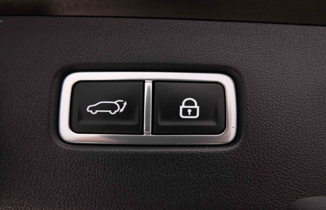 KIA_KIA_SORENTO_2652984_6.jpg