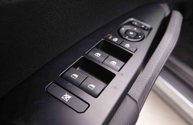 KIA_KIA_SPORTAGE_2549743_23.jpg