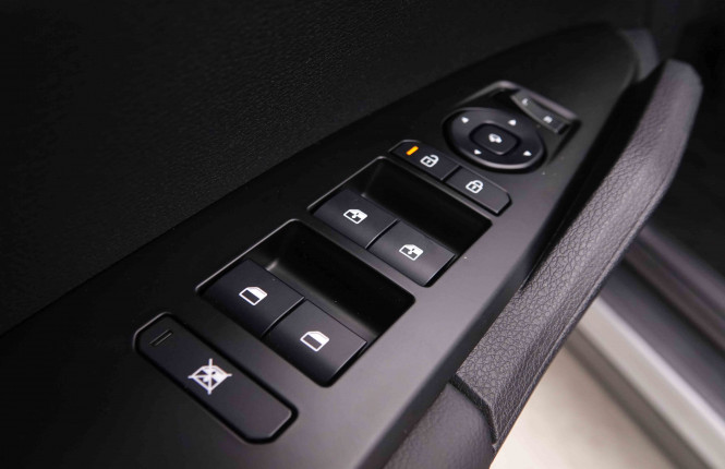 KIA_KIA_SPORTAGE_2550693_23.jpg