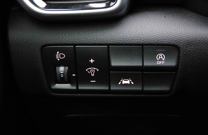 KIA_KIA_SPORTAGE_2652450_18.jpg KIA_KIA_SPORTAGE_2652450_18.jpg