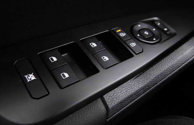 KIA_KIA_SPORTAGE_2654587_103.jpg