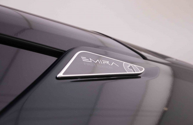 LOTUS_LOTUS_EMIRA_2547217_9.jpg