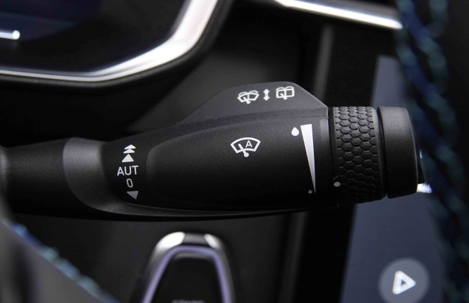 LYNKCO_LYNKCO_01_2551778_18.jpg LYNKCO_LYNKCO_01_2551778_18.jpg