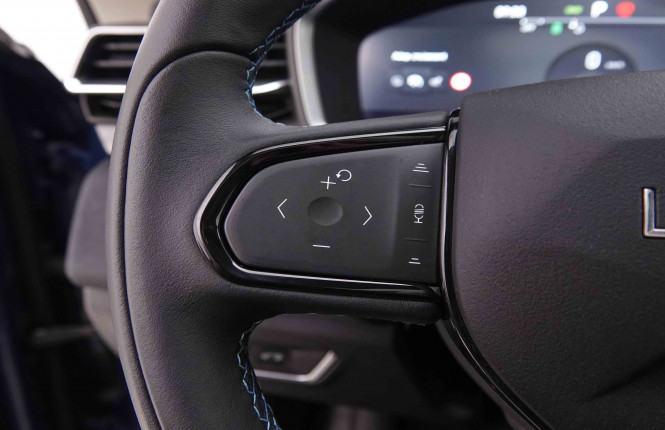 LYNKCO_LYNKCO_01_2551778_19.jpg LYNKCO_LYNKCO_01_2551778_19.jpg