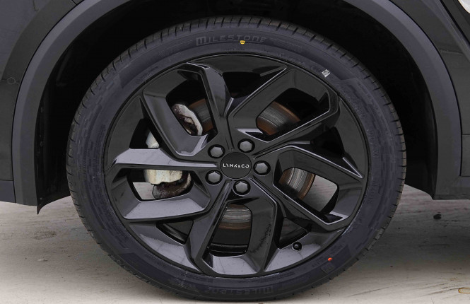 LYNKCO_LYNKCO_01_2654635_22.jpg LYNKCO_LYNKCO_01_2654635_22.jpg