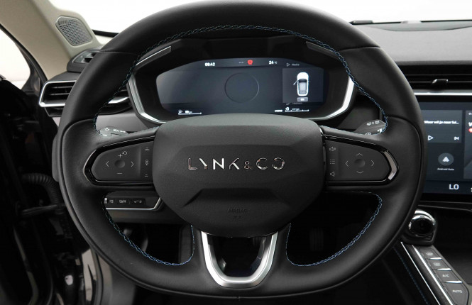 LYNKCO_LYNKCO_01_2654640_9.jpg LYNKCO_LYNKCO_01_2654640_9.jpg