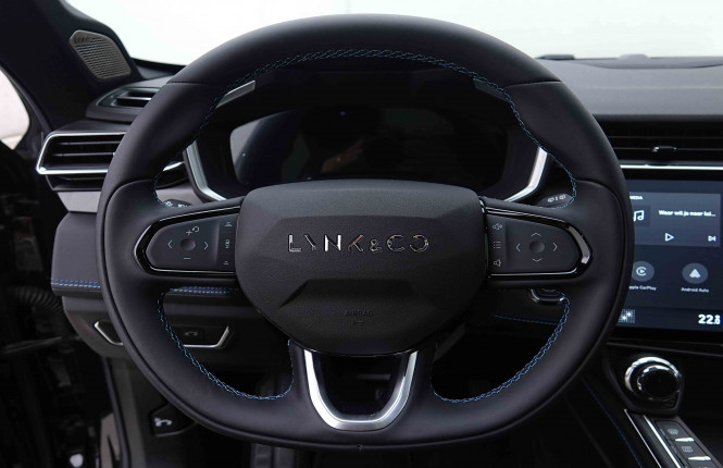 LYNKCO_LYNKCO_01_2655063_10.jpg