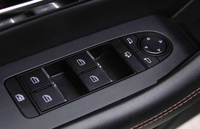 MAZDA_MAZDA_CX60_2654955_23.jpg