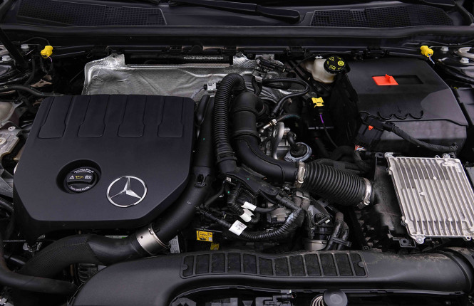 MERCEDES_MERCEDES_AKLASSE_2655417_22.jpg