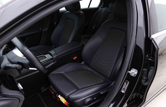 MERCEDES_MERCEDES_AKLASSE_2655417_6.jpg
