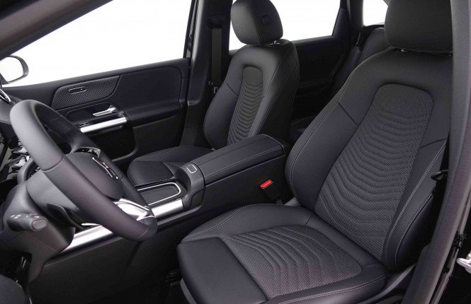 MERCEDES_MERCEDES_BKLASSE_2547928_7.jpg