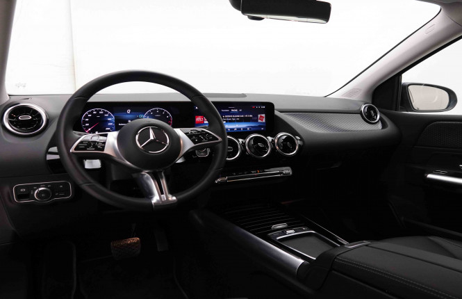 MERCEDES_MERCEDES_BKLASSE_2551678_8.jpg