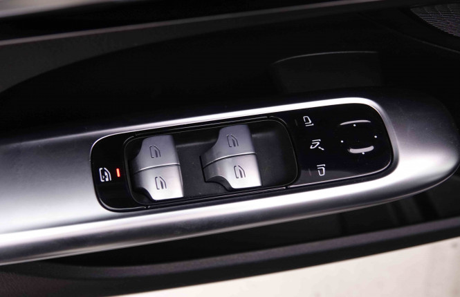 MERCEDES_MERCEDES_CKLASSE_2548460_51.jpg