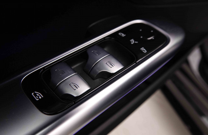 MERCEDES_MERCEDES_CKLASSE_2549006_22.jpg