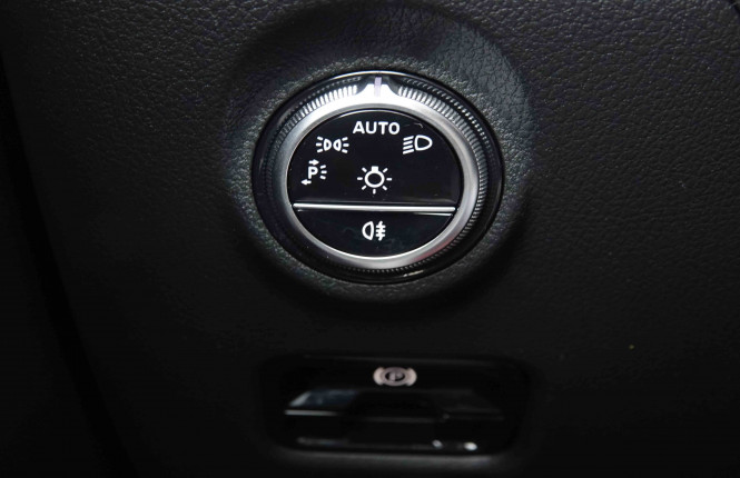 MERCEDES_MERCEDES_CKLASSE_2550180_11.jpg