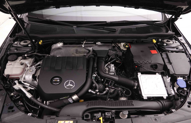 MERCEDES_MERCEDES_CLA_2549500_25.jpg