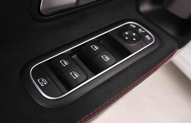 MERCEDES_MERCEDES_CLA_2550107_21.jpg