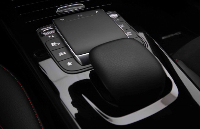 MERCEDES_MERCEDES_CLA_2550117_18.jpg