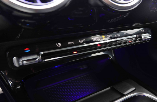 MERCEDES_MERCEDES_CLA_2550123_15.jpg