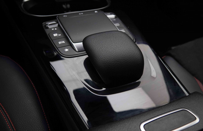 MERCEDES_MERCEDES_CLA_2550123_16.jpg