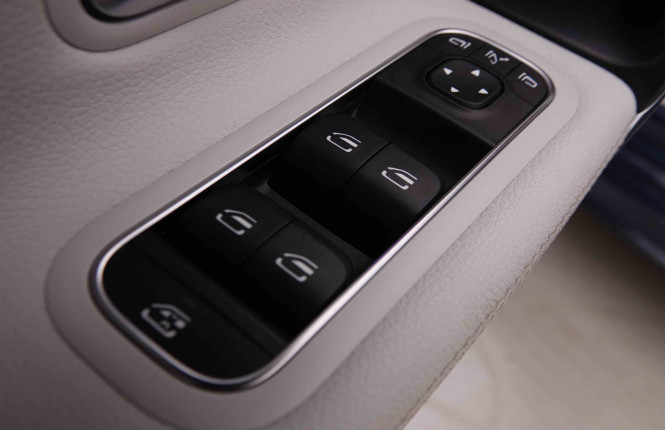 MERCEDES_MERCEDES_CLA_2550125_25.jpg