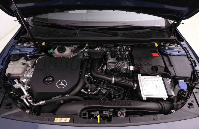 MERCEDES_MERCEDES_CLA_2550125_28.jpg