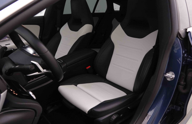 MERCEDES_MERCEDES_CLA_2550125_6.jpg