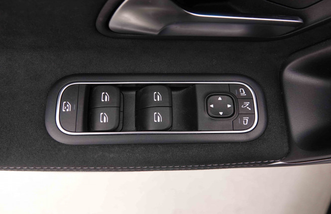 MERCEDES_MERCEDES_CLA_2551086_22.jpg MERCEDES_MERCEDES_CLA_2551086_22.jpg