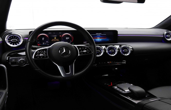 MERCEDES_MERCEDES_CLA_2551339_32.jpg