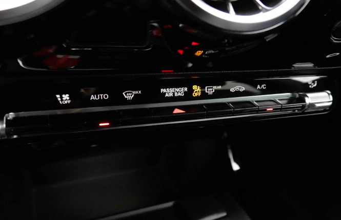 MERCEDES_MERCEDES_CLA_2653283_13.jpg