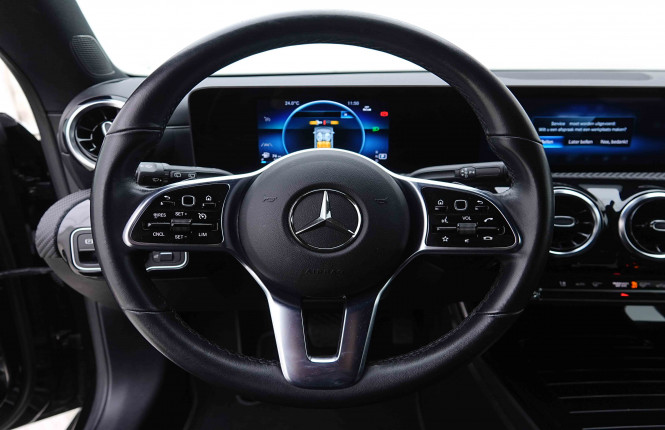 MERCEDES_MERCEDES_CLA_2655342_10.jpg