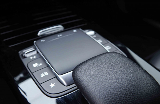 MERCEDES_MERCEDES_CLA_2655342_15.jpg