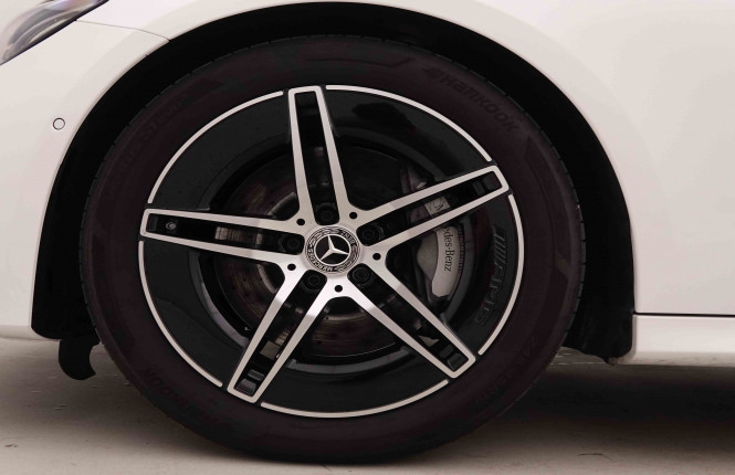 MERCEDES_MERCEDES_EKLASSE_2548880_24.jpg