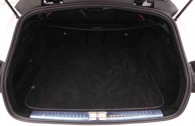 MERCEDES_MERCEDES_EKLASSE_2548880_5.jpg